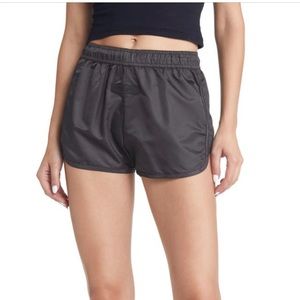 essentials shorts medium black